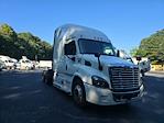Used 2019 Freightliner Cascadia Detroit DD13 Semi Truck with Sleeper Cab for sale #244807 - photo 1