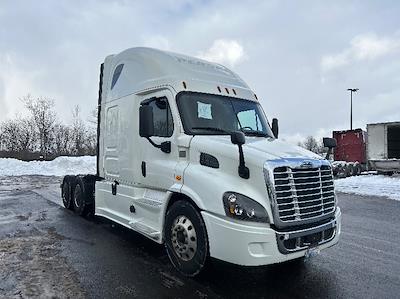 Used 2019 Freightliner Cascadia Detroit DD13 Semi Truck with Sleeper Cab for sale #244815 - photo 1