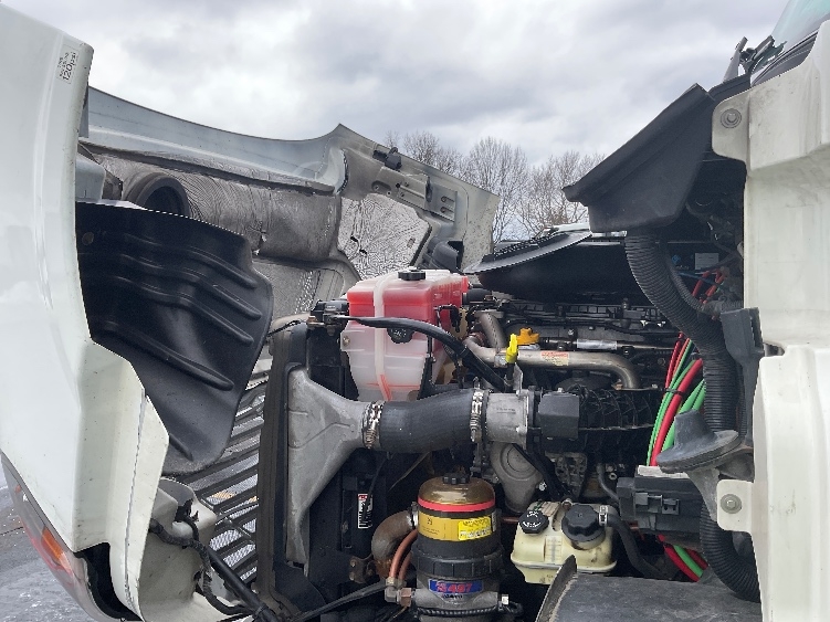 Used 2019 Freightliner Cascadia - photo 23