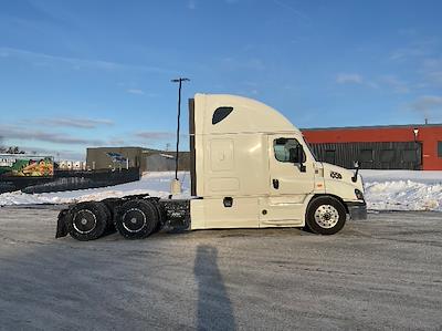 Used 2019 Freightliner Cascadia - photo 1