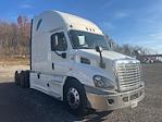 Used 2019 Freightliner Cascadia Detroit DD13 Semi Truck with Sleeper Cab for sale #244823 - photo 1