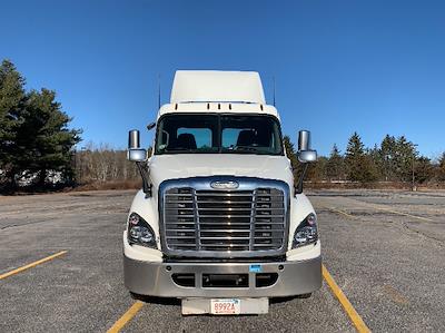 Used 2019 Freightliner Cascadia Detroit DD13 Semi Truck for sale #246945 - photo 2