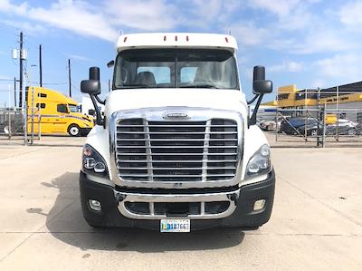 Used 2019 Freightliner Cascadia Detroit DD13 Semi Truck for sale #247225 - photo 2