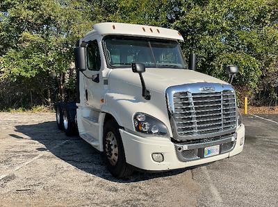 Used 2019 Freightliner Cascadia Detroit DD13 Semi Truck for sale #247237 - photo 1