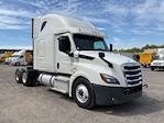 Used 2019 Freightliner Cascadia Detroit DD15AT Semi Truck with Sleeper Cab for sale #248714 - photo 1