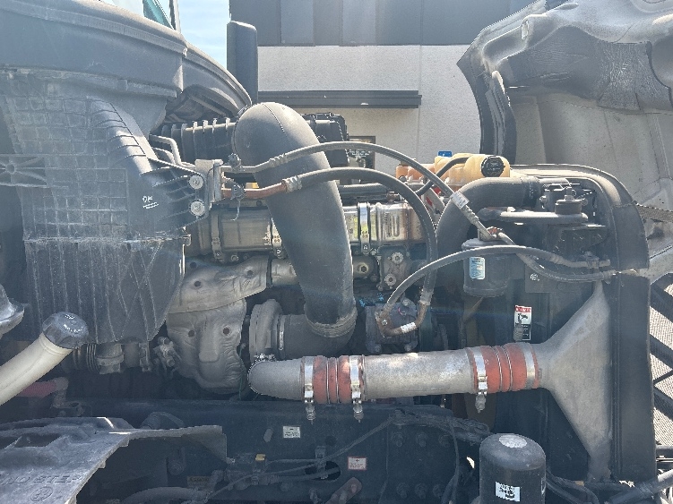 Used 2019 Freightliner Cascadia - photo 22