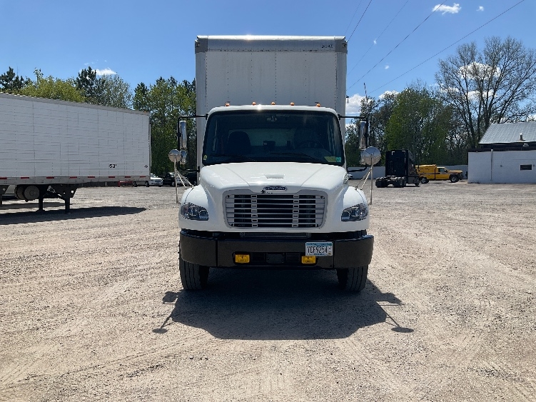 Used 2019 Freightliner M2 106 - photo 2