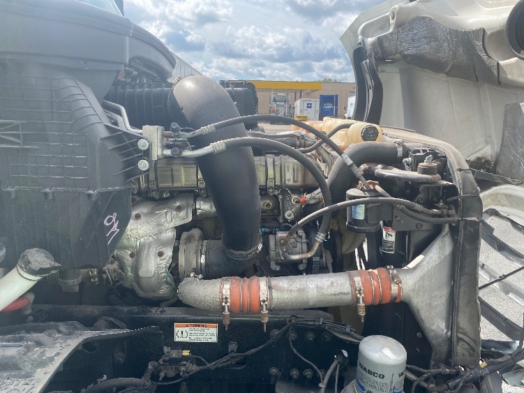 Used 2019 Freightliner Cascadia - photo 22