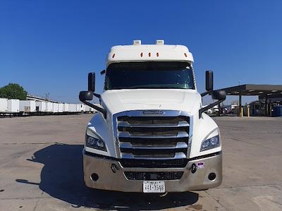 Used 2019 Freightliner Cascadia Detroit DD15AT Semi Truck with Sleeper Cab for sale #254265 - photo 2