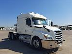 Used 2019 Freightliner Cascadia Detroit DD15AT Semi Truck with Sleeper Cab for sale #254265 - photo 1
