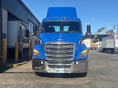 Used 2019 Freightliner Cascadia Detroit DD13 Semi Truck for sale #254401 - photo 2