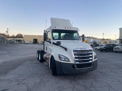 Used 2019 Freightliner Cascadia Detroit DD13 Semi Truck for sale #254561 - photo 1