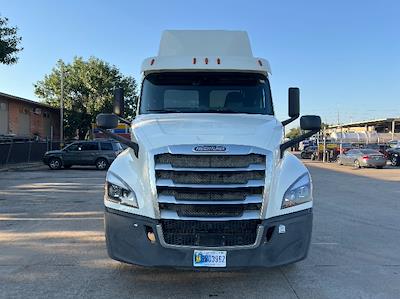 Used 2019 Freightliner Cascadia Detroit DD13 Semi Truck for sale #254568 - photo 2