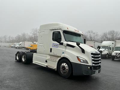 Used 2019 Freightliner Cascadia - photo 1