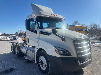 Used 2019 Freightliner Cascadia Detroit DD13 Semi Truck for sale #255041 - photo 1