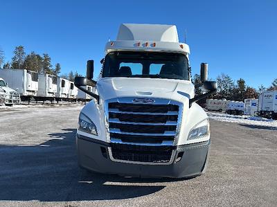 Used 2019 Freightliner Cascadia Detroit DD13 Semi Truck for sale #255043 - photo 2