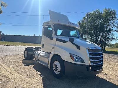 Used 2019 Freightliner Cascadia Detroit DD13 Semi Truck for sale #255052 - photo 1