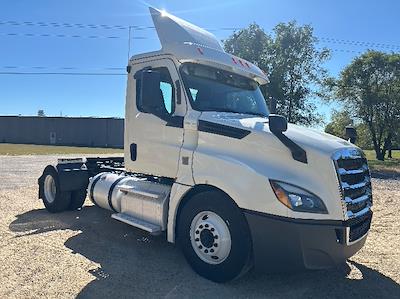 Used 2019 Freightliner Cascadia Detroit DD13 Semi Truck for sale #255053 - photo 1
