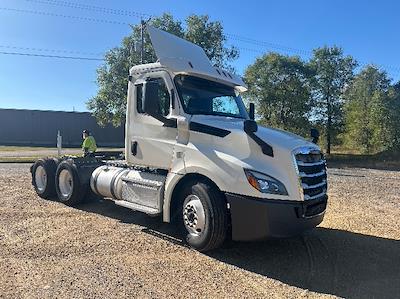 Used 2019 Freightliner Cascadia Detroit DD13 Semi Truck for sale #255056 - photo 1