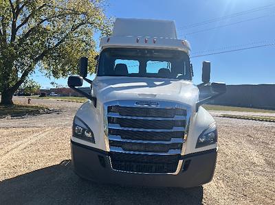 Used 2019 Freightliner Cascadia Detroit DD13 Semi Truck for sale #255058 - photo 2