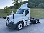 Used 2019 Freightliner Cascadia Detroit DD13 Semi Truck for sale #255210 - photo 3