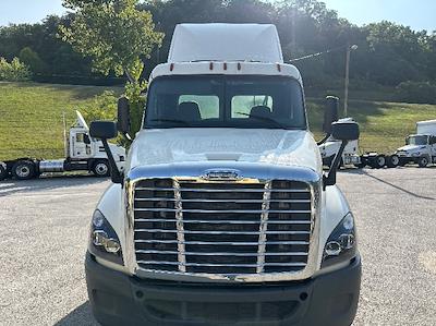 Used 2019 Freightliner Cascadia Detroit DD13 Semi Truck for sale #255214 - photo 2