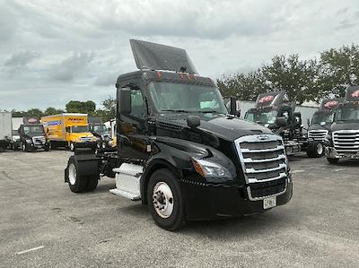 Used 2019 Freightliner Cascadia Detroit DD13 Semi Truck for sale #255346 - photo 1