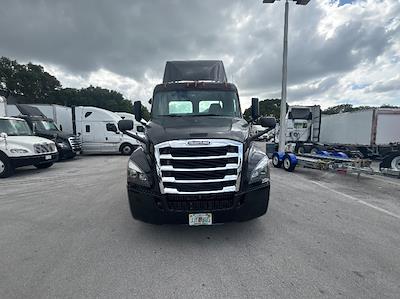 Used 2019 Freightliner Cascadia Detroit DD13 Semi Truck for sale #255349 - photo 2