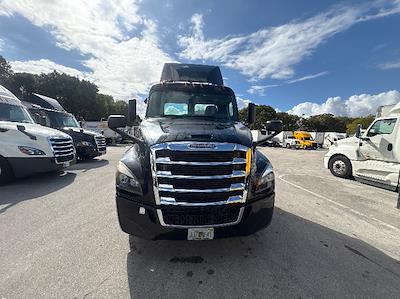 Used 2019 Freightliner Cascadia Detroit DD13 Semi Truck for sale #255362 - photo 2