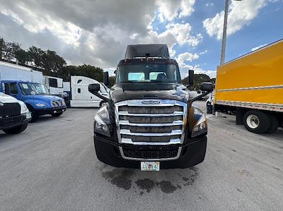 Used 2019 Freightliner Cascadia Detroit DD13 Semi Truck for sale #255363 - photo 2