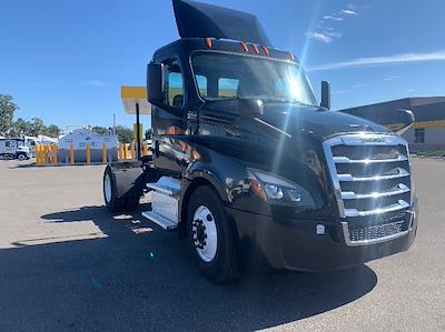 Used 2019 Freightliner Cascadia Detroit DD13 Semi Truck for sale #255367 - photo 1