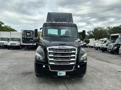 Used 2019 Freightliner Cascadia Detroit DD13 Semi Truck for sale #255372 - photo 2
