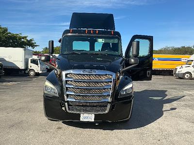 Used 2019 Freightliner Cascadia Detroit DD13 Semi Truck for sale #255373 - photo 2