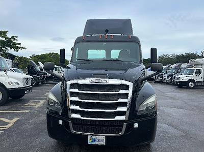 Used 2019 Freightliner Cascadia Detroit DD13 Semi Truck for sale #255378 - photo 2