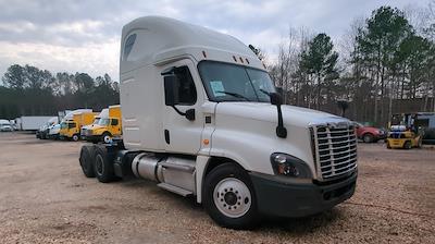 Used 2019 Freightliner Cascadia - photo 1