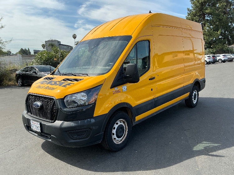 Used 2023 Ford Transit 250 - photo 5