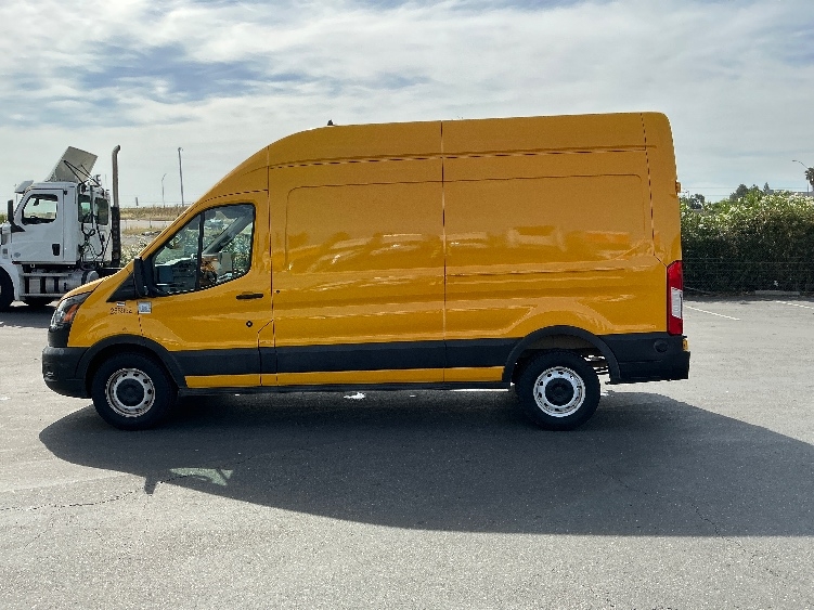 Used 2023 Ford Transit 250 - photo 6