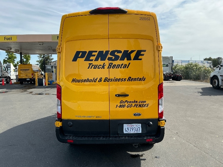 Used 2023 Ford Transit 250 - photo 9