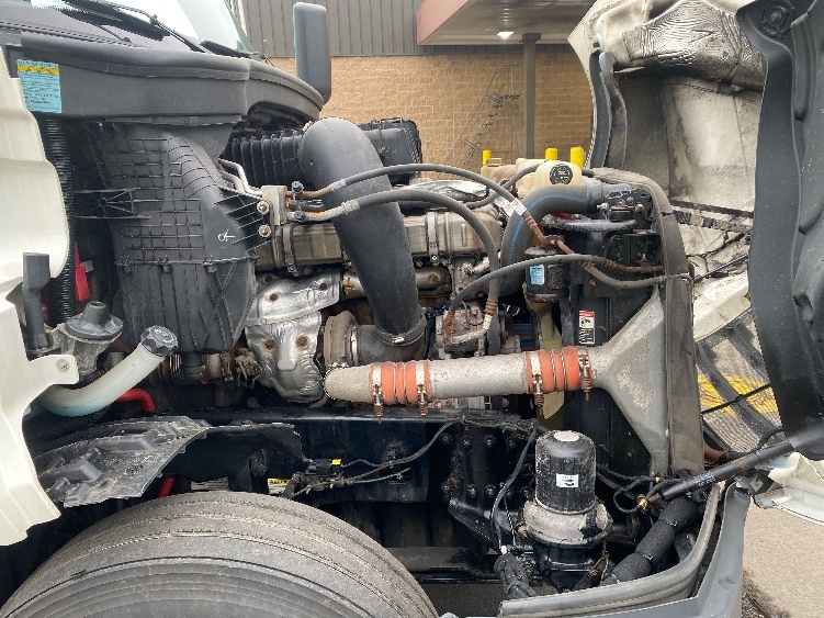 Used 2019 Freightliner Cascadia - photo 22
