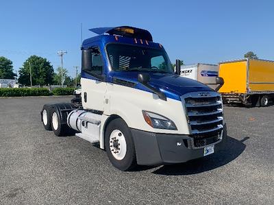 Used 2019 Freightliner Cascadia Detroit DD15AT Semi Truck for sale #256021 - photo 1