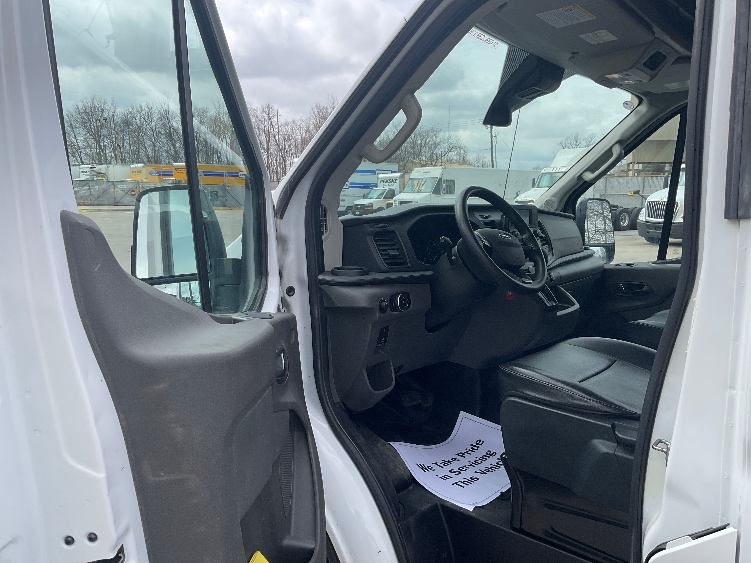 Used 2023 Ford Transit 250 - photo 17