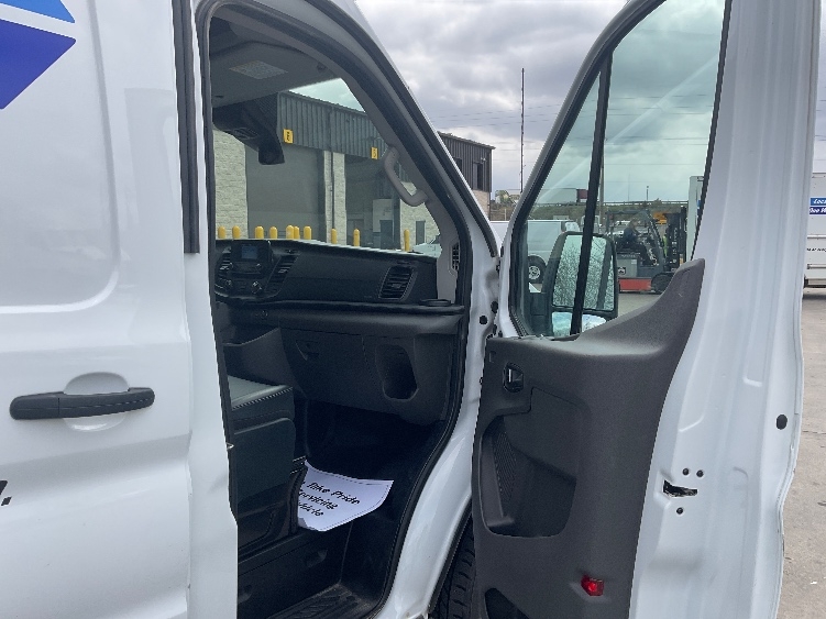 Used 2023 Ford Transit 250 - photo 21