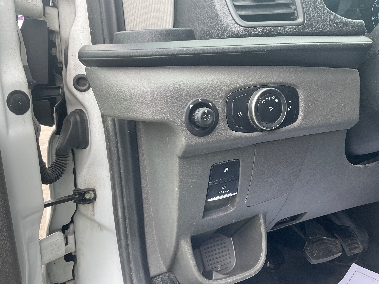 Used 2023 Ford Transit 250 - photo 26