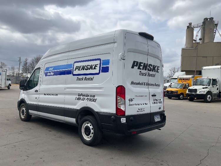 Used 2023 Ford Transit 250 - photo 8