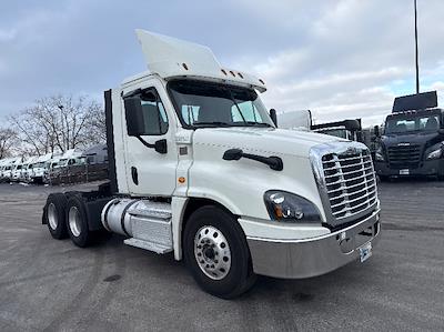 Used 2019 Freightliner Cascadia Detroit DD15AT Semi Truck for sale #256523 - photo 1