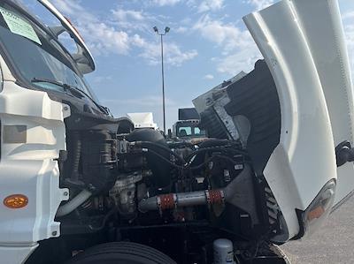 Used 2019 Freightliner Cascadia - photo 1