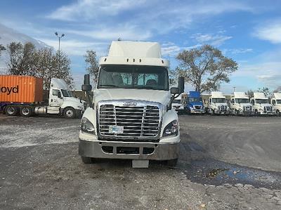 Used 2019 Freightliner Cascadia Detroit DD15AT Semi Truck for sale #256534 - photo 2