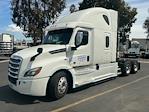 Used 2019 Freightliner Cascadia Detroit DD15AT Semi Truck with Sleeper Cab for sale #256552 - photo 3