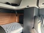 Used 2019 Freightliner Cascadia Detroit DD15AT Semi Truck with Sleeper Cab for sale #256561 - photo 18