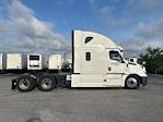 Used 2019 Freightliner Cascadia Detroit DD15AT Semi Truck with Sleeper Cab for sale #256561 - photo 8
